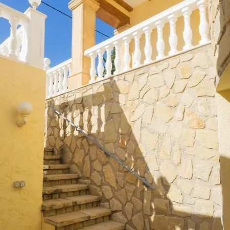 Cucarres Villa *
