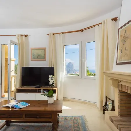 Cucarres Villa *